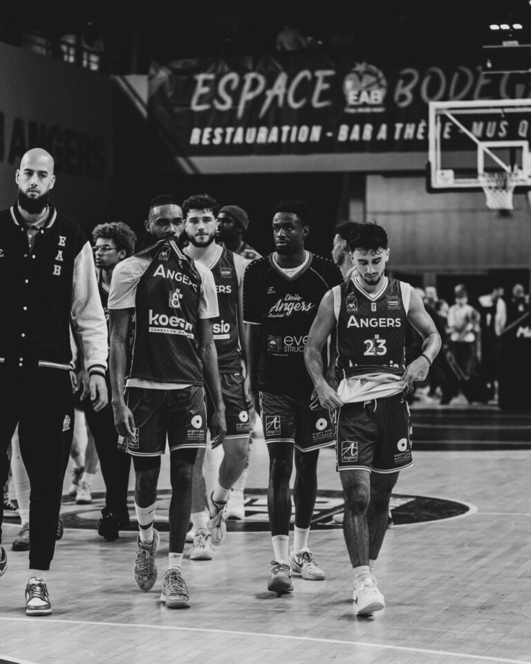 EAB – Rennes : Angers s’incline 74-80 mais termine 2025 avec courage