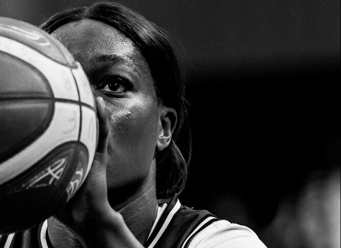 Basket - Ligue féminine : l’Ufab sombre lourdement face à Charleville